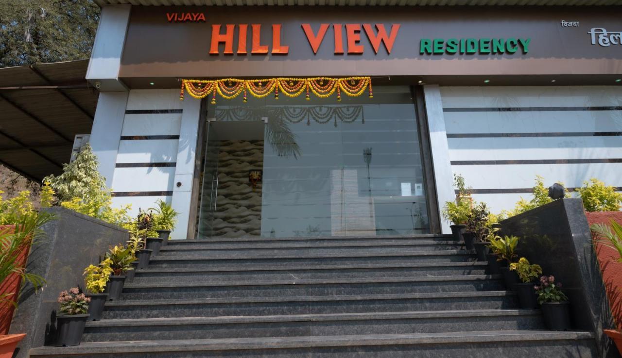 Готель Vijaya Hill View Residency Наві-Мумбаї Екстер'єр фото